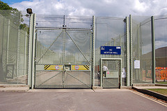 Support for doctors working in immigration detention centres