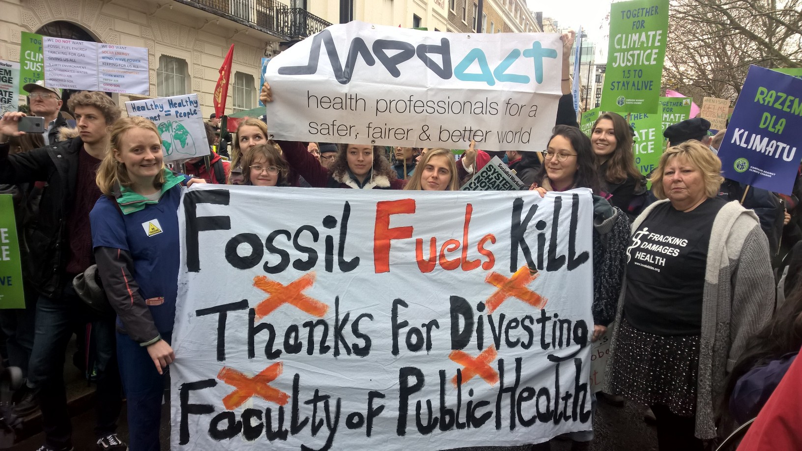 Leading UK Public Health body ends investment in fossil fuel industry